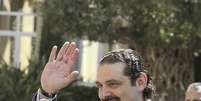 <p>Ex-premiê do Líbano Hariri acena em Beirute nesta sexta-feira</p>  Foto: Dalati Nohra / Reuters