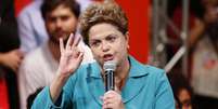 <p>Campanha da candidata do PT, Dilma Rousseff, planeja tomar medidas sobre homofobia e lei das religiões para reagir ao crescimento de Marina Silva (PSB) nas pesquisas</p>  Foto: Ricardo Matsukawa / Terra