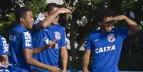 Elias se diverte durante treino do Corinthians  Foto: Daniel Augusto Jr./Agência Corinthians / Divulgação