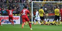 Karim Bellarabi marcou o primeiro gol aos nove segundos  Foto: AFP