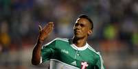 Juninho comemora o gol marcado na etapa inicial pelo Palmeiras  Foto: Eduardo Viana / Agência Lance