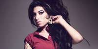 <p>Amy Winehouse é uma das artistas que morreu cedo, com 27 anos</p>  Foto: Reproducción themusicpimp.com