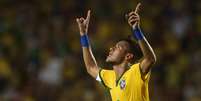 Neymar comemora gol da vitória da Seleção Brasileira  Foto: Bruno Domingos / Mowa Press / Divulgação