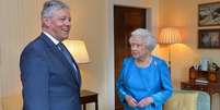 Rainha Elizabeth encontra primeiro-ministro da Irlanda do Norte, Peter Robinson (foto de arquivo)  Foto: Peter Robinson / Reuters