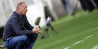 Mano acompanha a vitória de sua equipe na Arena Corinthians  Foto: Ari Ferreira / Agência Lance