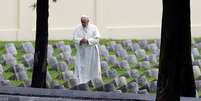 <p>Papa fez afirma&ccedil;&otilde;es no cemit&eacute;rio militar de Fogliano Redipuglia, que visitou para lembrar os soldados mortos na Primeira Guerra Mundial&nbsp;</p>  Foto: Stefano Rellandini / Reuters