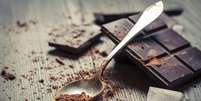 <p>Estudo revelou que as pessoas que tomaram a mistura de antioxidantes extraídos do chocolate apresentam melhoras consistentes da memória</p>  Foto: Thinkstock