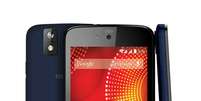 Smartphone indiano Karbonn Sparkle V Blue, com sistema Android One, do Google  Foto: Divulgação