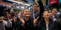 <p>Fundador do&nbsp;Alibaba, Jack Ma e sua&nbsp;gerente financiera, Maggie Wu, durante a abertura da IPO da empresa na bolsa de Nova Iorque</p>  Foto: Brendan McDermid / Reuters