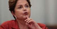 <p>Dilma estava com a voz rouca no evento, segundo ela por em raz&atilde;o do excesso de discursos nos &uacute;ltimos dias.</p>  Foto: Ueslei Marcelino / Reuters