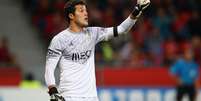 Julio Cesar tem feito boas atuações no gol do Benfica  Foto: Alex Grimm / Getty Images 