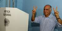 <p>Candidato a governador da Bahia posou ao lado da urna</p>  Foto: @paulosoutoBA/Twitter / Reprodução