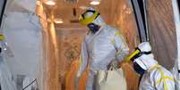 <p>O ebola colocou toda a comunidade internacional em alerta</p>  Foto: AFP