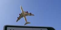 O aeroporto em Londres começou a fazer exames em passageiros por ebola  Foto: Andrew Winning / Reuters