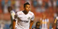 <p>David Braz marcou duas vezes na goleada por 5 a 0</p>  Foto: Wagner Carmo/Vipcomm / Divulgação