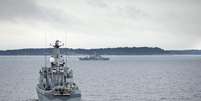 Navios suecos buscam suposto submarino estrangeiro   Foto: MARKO SAAVALA  / AFP