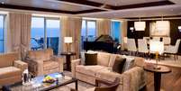 <p>Espa&ccedil;osas e repletas de atra&ccedil;&otilde;es como banheiras, hidro e varandas, su&iacute;tes s&atilde;o quartos mais luxuosos de cruzeiros</p>  Foto: Celebrity Cruises/Divulga&ccedil;&atilde;o