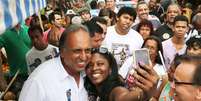 <p>Luiz Fernando Pezão (PMDB), durante a campanha que acabou por lhe sagrar governador do Rio de Janeiro</p>  Foto: Fernando Maia / Divulgação