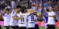 Valencia est&aacute; logo atr&aacute;s de Barcelona e Real Madrid  Foto: AFP