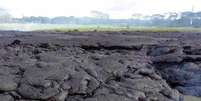 <p>Lava do vulcão Kilauea se aproximando de Pahoa, no Havaí, Estados Unidos</p>  Foto: USGS / Reuters