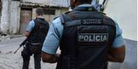 <p>Organização aponta que é preciso rever o padrão de atuação das forças policiais</p>  Foto: Archivo / Getty Images 