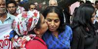 40 pessoas foram presas após participaram de um protesto pelo beijo em público em Cochin, na Índia  Foto: Press Trust Of India / AP