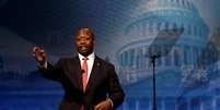 <p>Tim Scott exercia, desde janeiro de 2013, o cargo de senador, em substitui&ccedil;&atilde;o a seu antecessor que havia renunciado</p>  Foto: Twitter