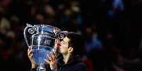 Djokovic recebe pr&ecirc;mio de n&uacute;mero 1 do mundo pela quarta vez  Foto: Julian Finney / Getty Images 