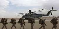 <p>Marines dos EUA se preparam para deixar província afegã de Helmand</p>  Foto: Omar Sobhani / Reuters