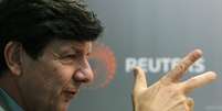 <p>Presidente do Itaú Unibanco, Roberto Setúbal, que subiu 1,9%; seu rival, o Bradesco valorizou-se 2,2%</p>  Foto: Paulo Whitaker / Reuters