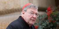 <p>O cardeal australiano George Pell chega ao Vaticano, em mar&ccedil;o de 2013</p>  Foto: Tony Gentile / Reuters