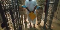  Muitos dos interrogatórios com "técnicas melhoradas" da CIA foram realizados na base de Guantánamo, em Cuba  Foto: AFP