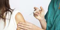 Vacina é contraindicada àqueles que têm alergia grave relacionada a ovo e derivados  Foto: Shutterstock