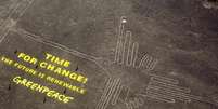 <p>Ativistas entraram clandestinamente nas linhas de Nazca e danificaram geoglifo de 2 mil anos</p>  Foto: Reprodução