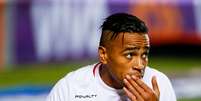 <p>Alvaro Pereira interessa ao Palmeiras</p>  Foto: Alexandre Schneider / Getty Images 