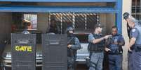 Policias do Gate foram acionados para negociar com os criminosos  Foto: Paulo Lopes / Futura Press