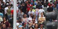 <p>Movimentação na rua 25 de Março, no centro de São Paulo</p>  Foto: Paulo Pinto / Fotos Públicas