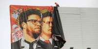 <p>Cartaz que promovia o filme &eacute; retirado ap&oacute;s Sony ter cancelado lan&ccedil;amento devido a amea&ccedil;as de hackers</p><p>&nbsp;</p>  Foto: BBC Mundo / Copyright