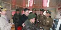 Líder da Coreia do Norte, Kim Jong Un, visita unidade militar, em foto de arquivo divulgada pela agência oficial de notícias norte-coreana.  Foto: KCNA / Reuters