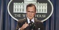 <p>George W.H. Bush em uma conferência na Casa Branca no ano de 1989</p>  Foto: AP