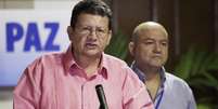 O negociador das FARC, Pablo Catatumbo, participa de coletiva de imprensa, em Havana, em dezembro  Foto: Enrique De La Osa / Reuters