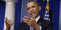 O presidente norte-americano Barack Obama responde a pergunta durante coletiva em Washington. 19/12/2014  Foto: Kevin Lamarque / Reuters