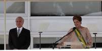 A presidente Dilma Rousseff discursa durante cerimônia de posse ao lado de seu vice, Michel Temer  Foto: Beto Nociti / Futura Press