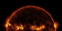 Cientistas do laboratório norte-americano Sandia National recriaram o centro do Sol em uma tentativa de desvendar alguns mistérios sobre o astro  Foto: SDO / Nasa