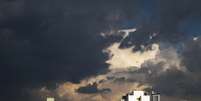 Nuvens carregadas vistas do Bairro de Santana, zona norte de São Paulo (SP), nesta terça-feira (06)  Foto: Willians Queiroz / Futura Press