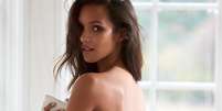 Laís Ribeiro posa sensual para nova campanha de lingerie da Victoria's Secret  Foto: The Grosby Group
