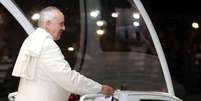Papa Francisco no papamóvel ao chegar a Manila. 15/1/2015  Foto:  Cheryl Ravelo / Reuters