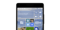 Windows 10 em um smartphone Lumia; novo aparelho deve ser lançado apenas no segundo semestre  Foto: Microsoft / Divulgação