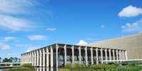 <p><span style="font-size: 15.4545450210571px;">Sede do Ministério das Relações Exteriores, em Brasília, DF</span></p>  Foto: Wikimedia