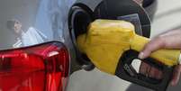 <p>Expectativa é que o percentual de 27% de etanol na gasolina comum gere uma demanda de mais 1 bilhão de litros por ano</p>  Foto: Paulo Whitaker / Reuters